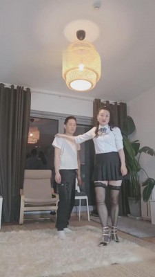 【飞扬女王】铆钉鞋重踢裆踩踏 bf8103 -套路艾彩视频