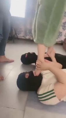 【领主老大】女奴专场/奴下奴/全体重深喉呕吐狗 bf8350 -套路艾彩视频
