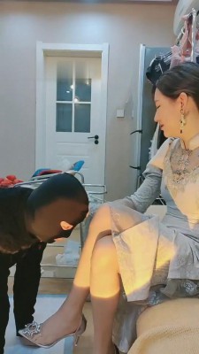 【丝洛】视频奴开发ing bf8765 -套路艾彩视频