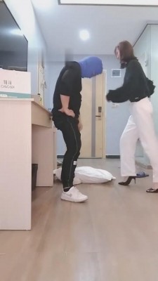 【德意志】暴力美少女组合群殴男神 bf8536 -套路艾彩视频