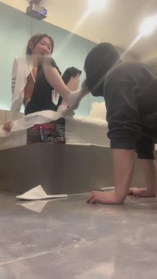 【精神小妹】文文臭袜子窒息原味调 bf8754 -套路艾彩视频