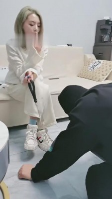 【紫烟】洗脚水泡面给狗狗吃 bf8821 -套路艾彩视频
