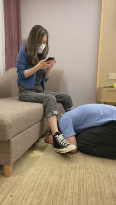 【晨希】御姐帆布鞋船袜羞辱老板 bf10050 -套路艾彩视频