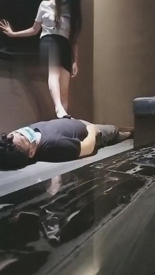 【开发素人】纹身素人暴躁女王首调 bf4335 -套路艾彩视频
