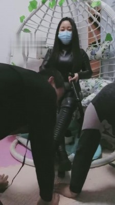 【天水女王】皮靴霸气调双奴 bf4576 -套路艾彩视频