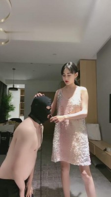 【千条姐】美腿夹脖子腿绞-坐脸窒息 bf4603 -套路艾彩视频