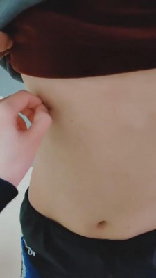 【魅影女神】收拾狠虐贱货-虐乳/踩踏 bf5688 -套路艾彩视频