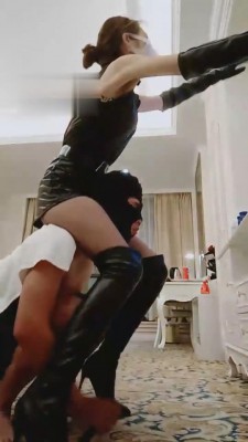 【多多】御姐长靴黑丝诱惑 bf1458 -套路艾彩视频