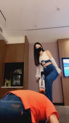 【仙女殿下】网红模特重度踢裆 bf2255 -套路艾彩视频