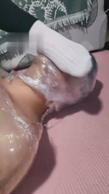 【雪儿】保鲜膜束缚/坐脸窒息/脚耳光 bf2252 -套路艾彩视频