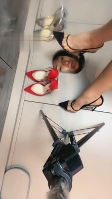 【歌迪丝】老母狗的嘴果然舒服【下】 bf2289 -套路艾彩视频