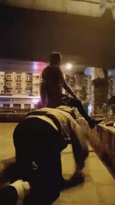 【刘二狗】户外舔路人脏靴子-暴力虐待【完整版】 bf2459 -套路艾彩视频