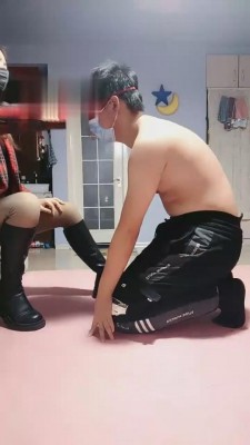 【雪儿】不听话的狗子就要挨揍 bf2512 -套路艾彩视频