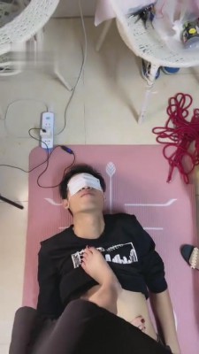 【白芷】强制捆绑绿帽男友 bf3331 -套路艾彩视频