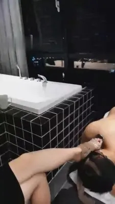 【乐姐】江景酒店调教-榴莲圣水喂食 G-210712-7 -套路艾彩视频