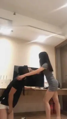 【月影儿】羞辱重度耳光脚专场 G-210714-11 -套路艾彩视频