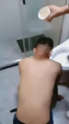 【情侣月儿】强制圣水+圣水泡面 G-210723-41 -套路艾彩视频