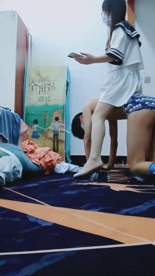 【樱樱学生主】学生装骑马-酸奶舔脚 G-210814-3 -套路艾彩视频