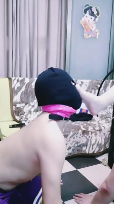 【lisa宝宝】拽出狗笼窒息玩弄 bf696