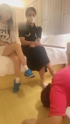 【怡怡子】双主首调肥母狗 bf735 -套路艾彩视频