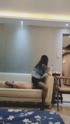 【丫丫啊】黑丝坐脸窒息调教 G-210817-4