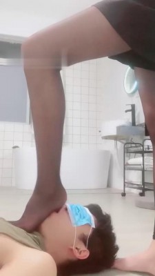 【丞丞】开发私奴的抖M舍友 bf755 -套路艾彩视频