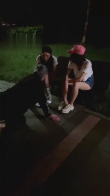 【诺曦】推荐!夜跑完直接和素人闺蜜原味调狗 G-210822-7 -套路艾彩视频