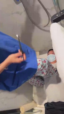 【伊莉S】学生情侣主羞辱班主任 bf16005 -套路艾彩视频