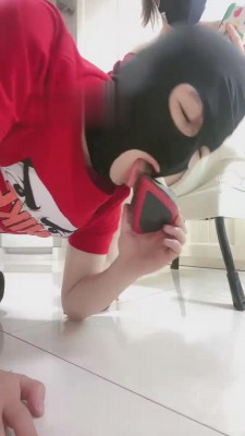 【Linda】肉丝热裤脚汗气味羞辱 bf16044 -套路艾彩视频