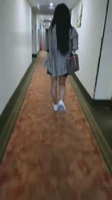 【梵高】闻素人原味灰丝 bf16199 -套路艾彩视频