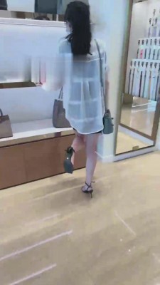 【时安】最强户外机场塞跳蛋 bf16336 -套路艾彩视频