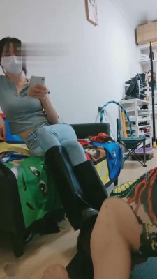 【暴力美学】长靴脏臭白袜羞辱狗 bf17025 -套路艾彩视频