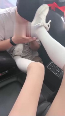【木秋】跑步后车内原味鞋袜羞辱/吃袜子 bf13925 -套路艾彩视频
