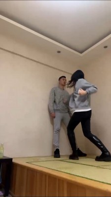 套路直播视频【年华S】素人长靴碾压/头压垃圾桶/踩踏踢打 bf24177 -套路艾彩视频