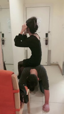 套路直播视频【维娜】生活化圈养狗/赏赐圣水 bf24422 -套路艾彩视频
