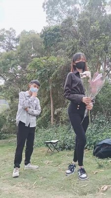 套路直播视频【美娜格格】剧情-卖花女暴揍猥琐男/白袜深喉/转胯/腿绞 bf24625 -套路艾彩视频