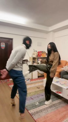 套路直播视频【奈奈生】小白鞋棉袜/暴力提档/转胯 bf24513 -套路艾彩视频