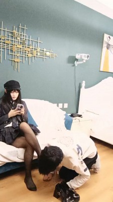 套路直播视频【芭芭拉】猥琐狗迷恋黑丝狗 bf24730 -套路艾彩视频
