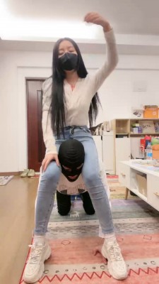套路直播视频【奈奈生】艺校女神骑马/小白鞋白袜踩/喝圣水 bf24845 -套路艾彩视频