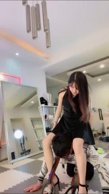 套路直播视频【狐狸女皇】双S-妈妈的新玩具 bf25233 -套路艾彩视频
