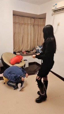 套路直播视频【万灵】反绑数据线狠抽/打手掌  JS23030504 -套路艾彩视频