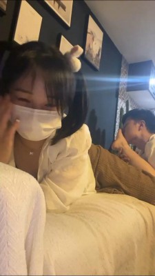 套路直播视频【强抚】萝莉主VS奶狗裸足狂舔/酸奶脚舔 bf25262 -套路艾彩视频