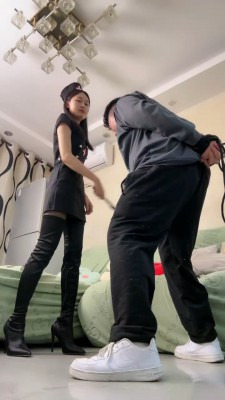 套路直播视频【艾莉】长靴黑丝诱惑地毯/高跟虐乳 bf25497 -套路艾彩视频