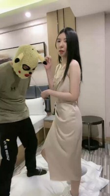 套路直播视频【陈甜女帝】小白鞋重度提档/鞭打/踩踏碾压 bf26125 -套路艾彩视频