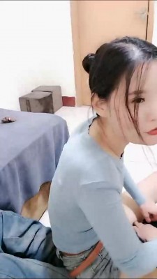 套路直播视频【孤傲女帝】生活化玩弄圈养奴【双视角版】  JS230322