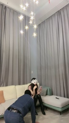 套路直播视频【妆主大大】强制开发员工/强制鞭打/长靴踩/吸管喝圣水【完整版】bf26005 -套路艾彩视频