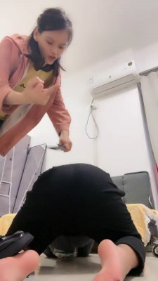 套路直播视频【素人星探】工厂小妹皮鞋白袜-sp/捂脸闻脚 bf26154 -套路艾彩视频