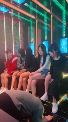 套路直播视频【精神小妹】5S-真实歌舞厅开发陪酒小妹-原味袜辱/骑马 bf26158 -套路艾彩视频