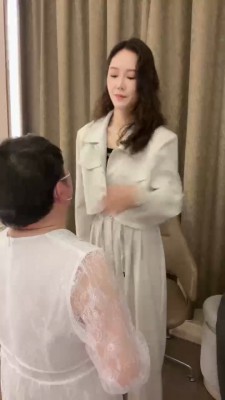 套路直播视频【筱月】车模耳光暴打变装狗-喂口水 bf25857 -套路艾彩视频