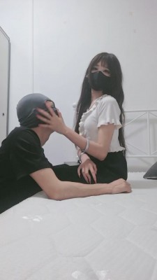 套路直播视频【软玉】素人学生主白袜脚辱老师-踩踏 bf26297 -套路艾彩视频